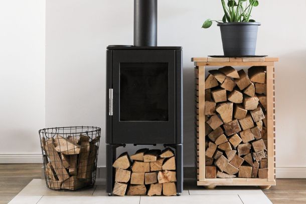 Un poele à bois dans votre salon ? Faite appel aux experts chauffagistes de la SARL François Belaubre installée à Saint Mamet